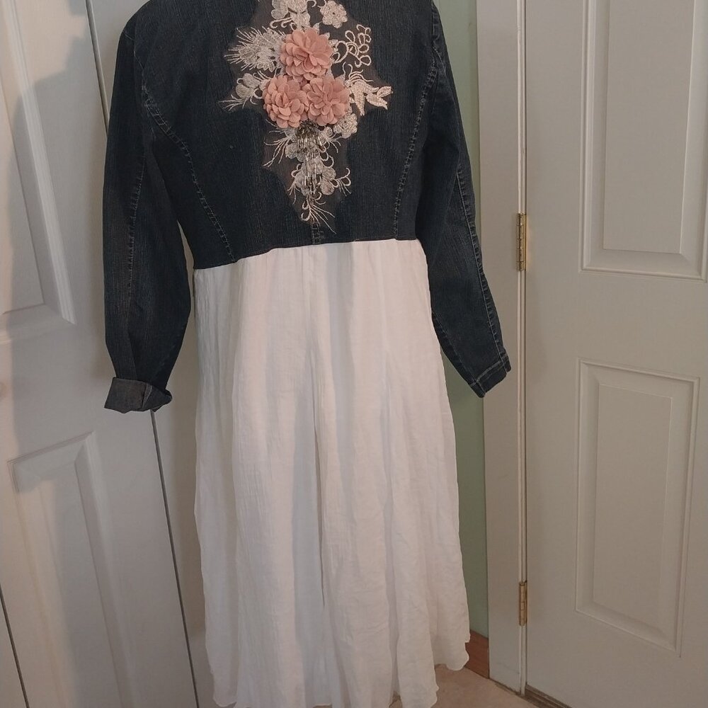 3286 Size Large Jean Tunic Jacket with White Bottom Accent and Lace Accent Back. - Picture 7 of 14